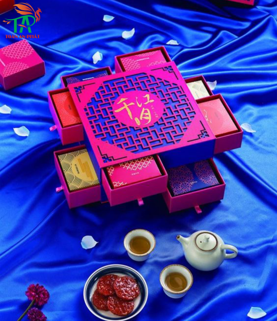 Hộp Bánh Trung Thu Dạng Đặc Biệt
